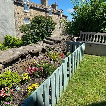 Middlegate Holiday home *